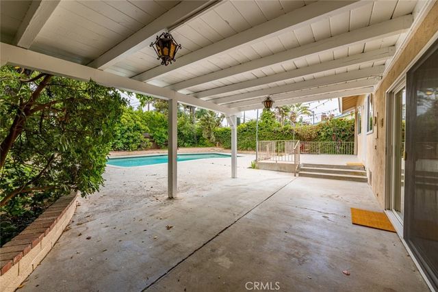 19834 Haynes Street, Woodland Hills, CA 91367