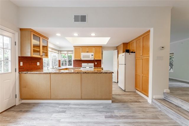 19834 Haynes Street, Woodland Hills, CA 91367