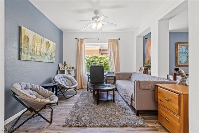 7252 Royal Melbourne Drive, Las Vegas, NV 89131