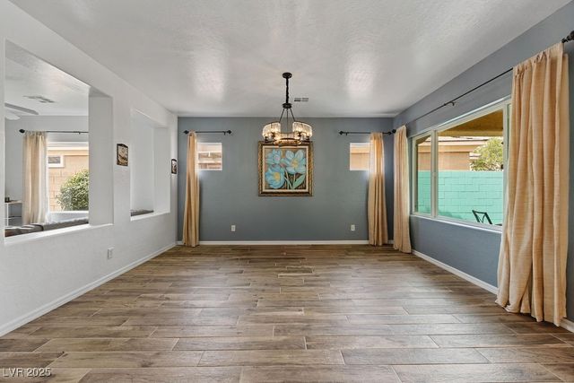 7252 Royal Melbourne Drive, Las Vegas, NV 89131