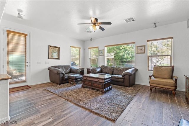 7252 Royal Melbourne Drive, Las Vegas, NV 89131