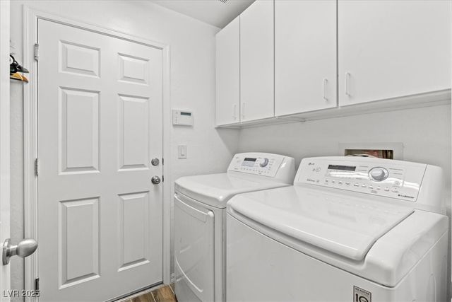 7252 Royal Melbourne Drive, Las Vegas, NV 89131