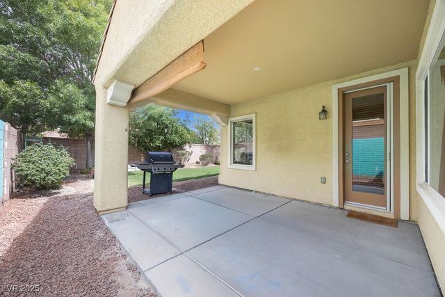 7252 Royal Melbourne Drive, Las Vegas, NV 89131