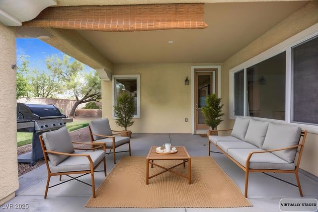 7252 Royal Melbourne Drive, Las Vegas, NV 89131