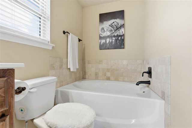 3807 Mistwood Place, Norman, OK 73026