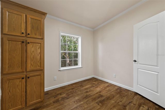 8019 N MEADOWVIEW CIR, Tampa, FL 33625