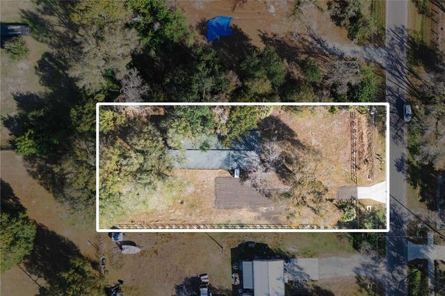 8019 N MEADOWVIEW CIR, Tampa, FL 33625