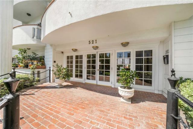 521 Montana Avenue 211, Santa Monica, CA 90403
