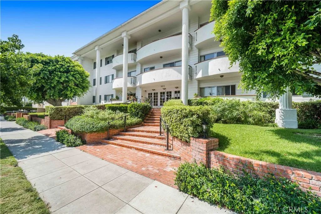 521 Montana Avenue 211, Santa Monica, CA 90403