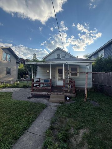 2217 16th Avenue S, Minneapolis, MN 55404