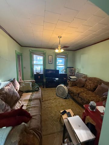 2217 16th Avenue S, Minneapolis, MN 55404