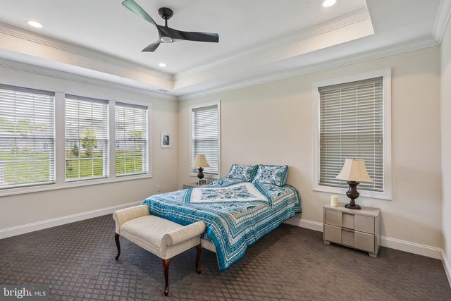 3 SAMARPAN CT, Robbinsville, NJ 08520