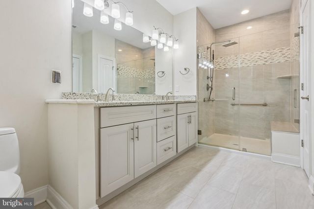 3 SAMARPAN CT, Robbinsville, NJ 08520