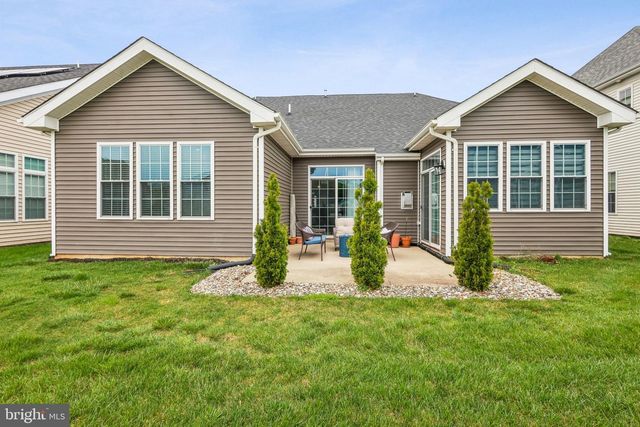 3 SAMARPAN CT, Robbinsville, NJ 08520