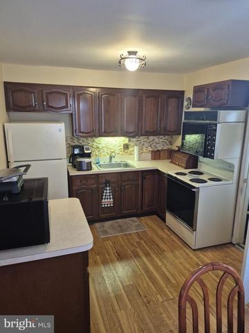 1002 DELRAY ST, Philadelphia, PA 19116