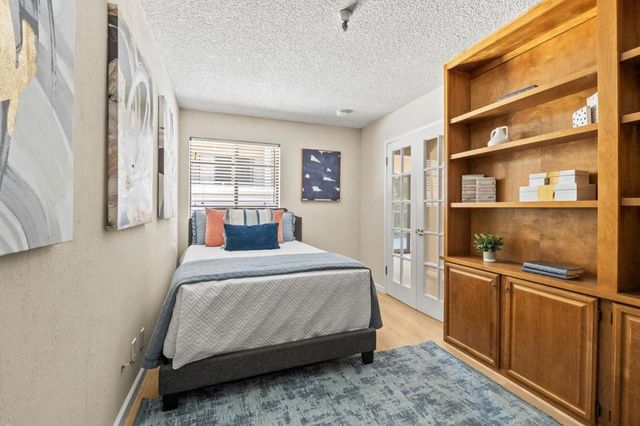 735 El Camino Real 104, Burlingame, CA 94010