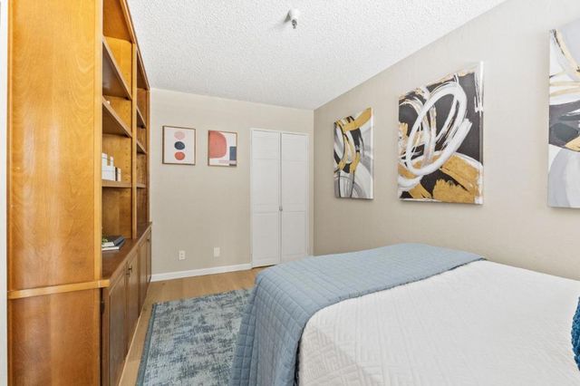 735 El Camino Real 104, Burlingame, CA 94010