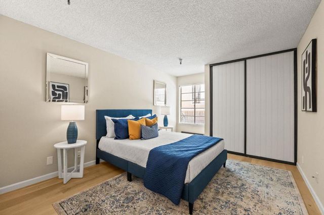 735 El Camino Real 104, Burlingame, CA 94010