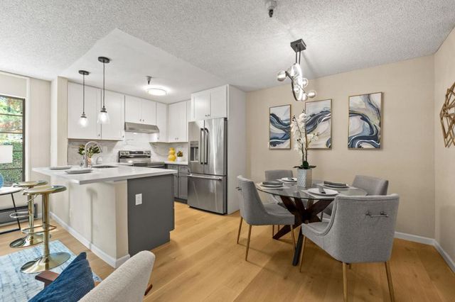 735 El Camino Real 104, Burlingame, CA 94010