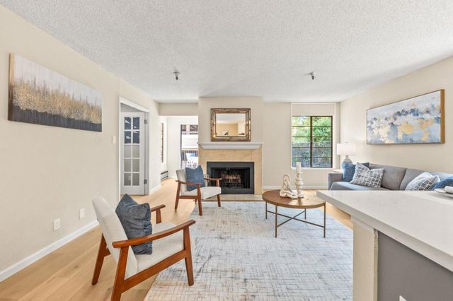 735 El Camino Real 104, Burlingame, CA 94010