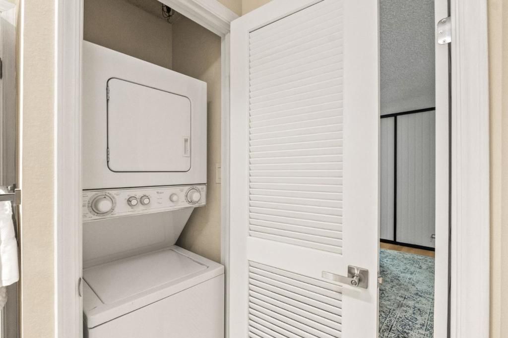 Image 20 of property listing at 735 El Camino Real 104, Burlingame, CA 94010