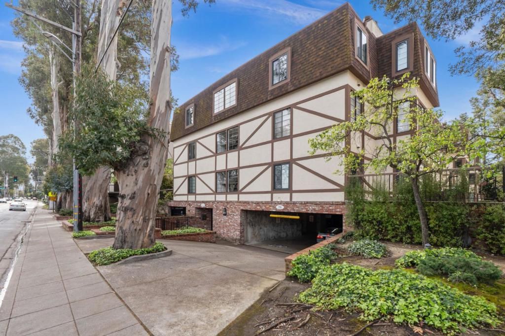 Image 23 of property listing at 735 El Camino Real 104, Burlingame, CA 94010