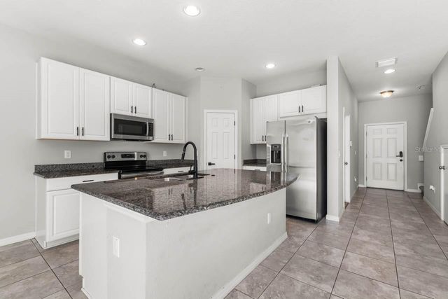 7052 SUMMER HOLLY PLACE, Riverview, FL 33578