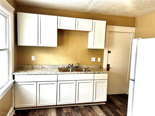 10908 Tacoma Avenue, Cleveland, OH 44108