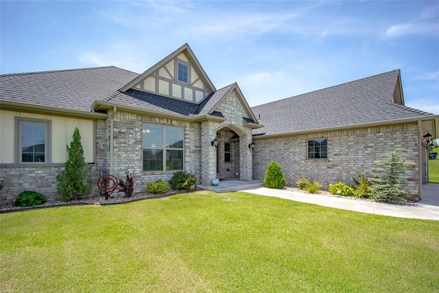 440 Megan Lane, Blanchard, OK 73010