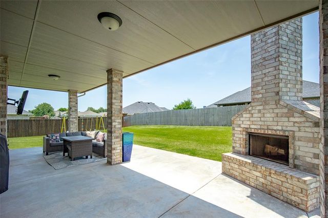 440 Megan Lane, Blanchard, OK 73010