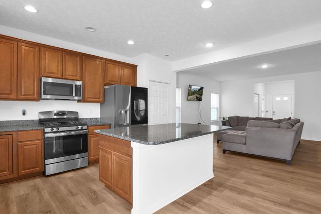1545 Lewes Castle Drive, Grove City, OH 43123