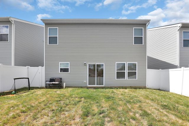 1545 Lewes Castle Drive, Grove City, OH 43123