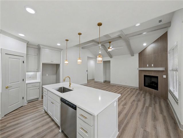 64 Islay Drive, Bella Vista, AR 72715