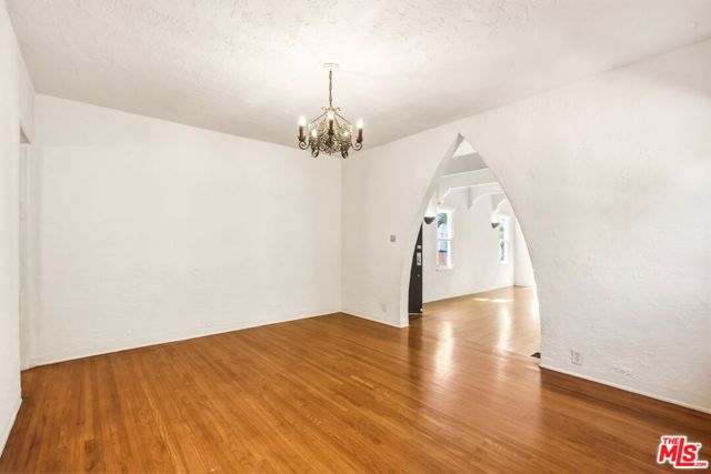 2613 Cloverfield Boulevard, Santa Monica, CA 90405