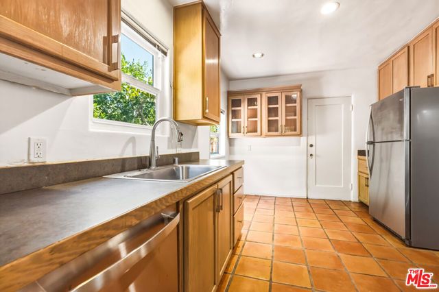 2613 Cloverfield Boulevard, Santa Monica, CA 90405