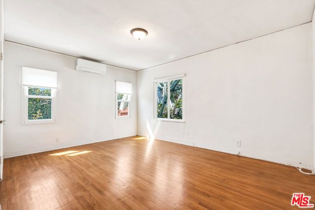 2613 Cloverfield Boulevard, Santa Monica, CA 90405