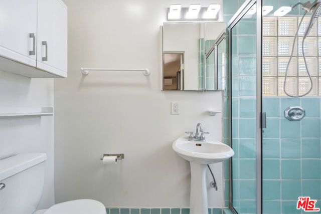 2613 Cloverfield Boulevard, Santa Monica, CA 90405