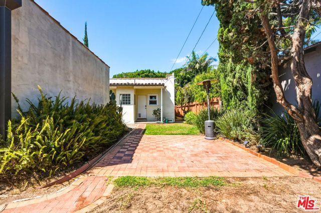 2613 Cloverfield Boulevard, Santa Monica, CA 90405