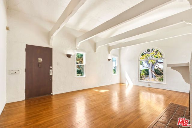 2613 Cloverfield Boulevard, Santa Monica, CA 90405