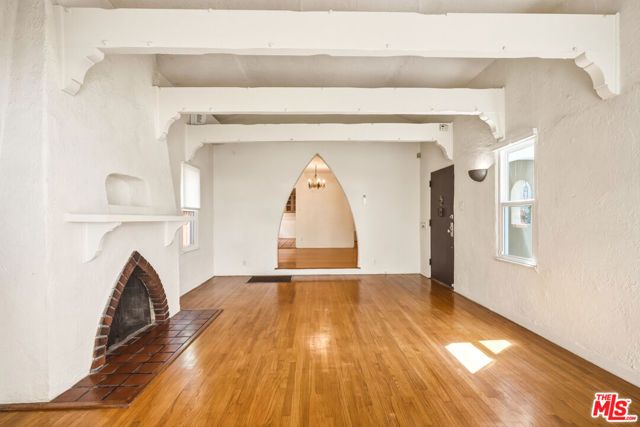 2613 Cloverfield Boulevard, Santa Monica, CA 90405