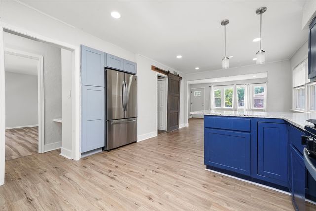 8744 Central Avenue, Oak Lawn, IL 60453