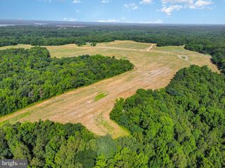 16 SALEM CHURCH RD, King George, VA 22485