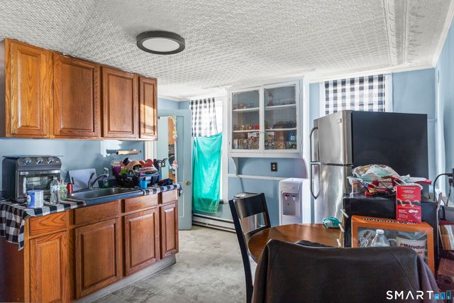 160 Springdale Avenue, Meriden, CT 06451