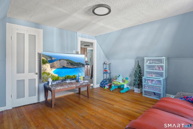 160 Springdale Avenue, Meriden, CT 06451