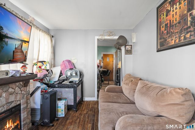 160 Springdale Avenue, Meriden, CT 06451