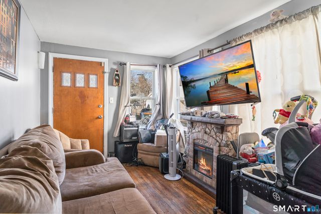 160 Springdale Avenue, Meriden, CT 06451