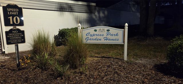 11913 CONGRESSIONAL DRIVE 11913, Tampa, FL 33626