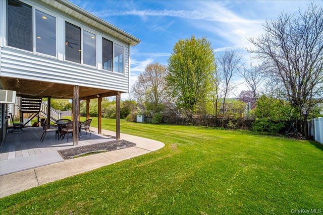 84 Guernsey Drive, New Windsor, NY 12553