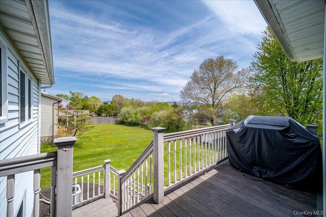 84 Guernsey Drive, New Windsor, NY 12553