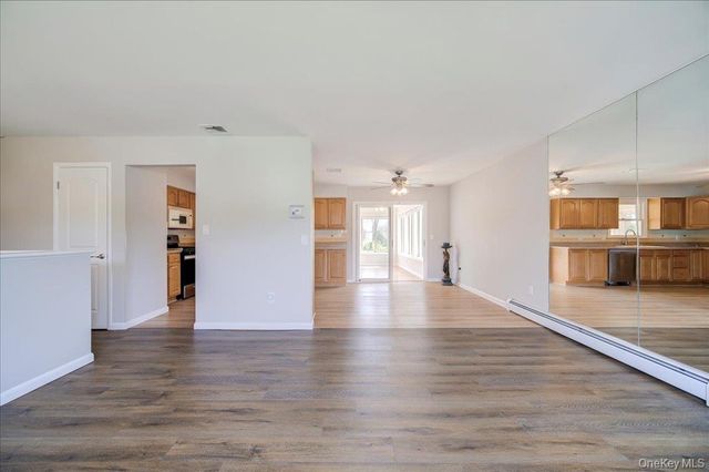 84 Guernsey Drive, New Windsor, NY 12553